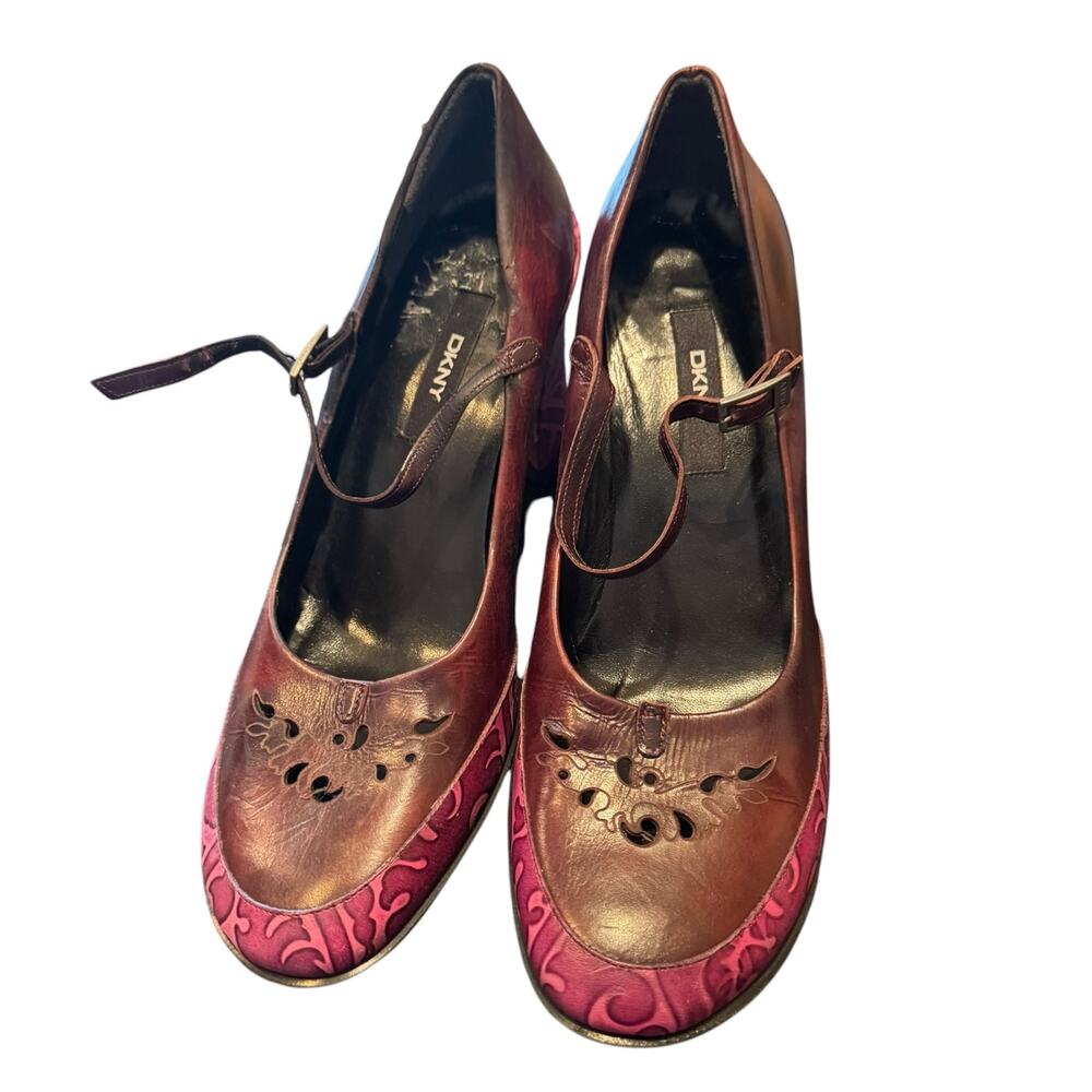DKNY Made in Italy Scroll Design Block Heel Size 9 Mary Jane Shoes